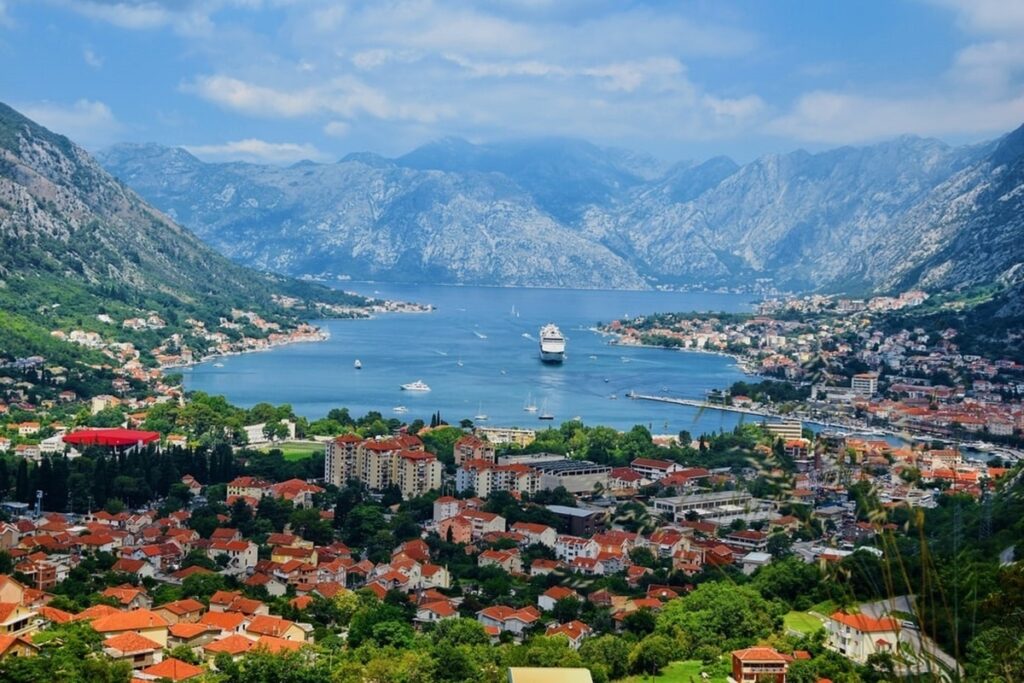 Networking Opportunities for Remote Workers and Expats in Montenegro